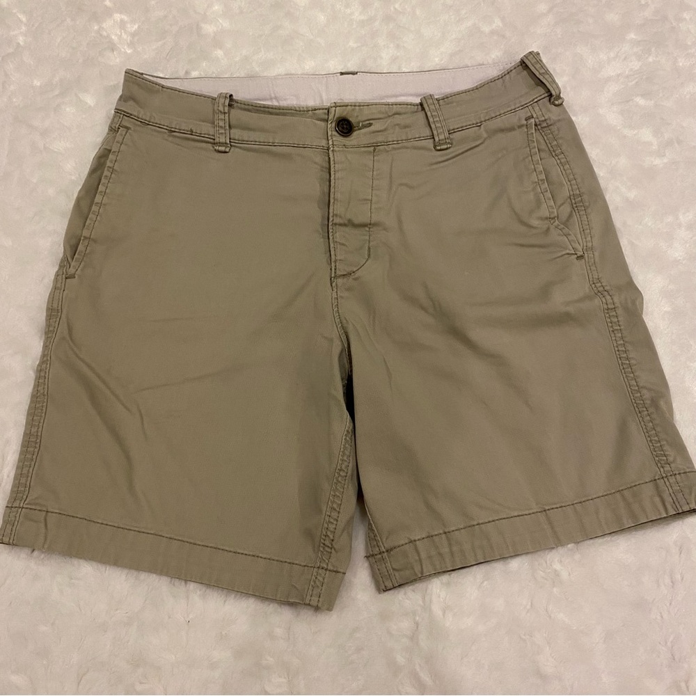 Abercrombie &Fitch Men’s Khaki Button Front Shorts Sz 32 Cotton Blend 8” inseam